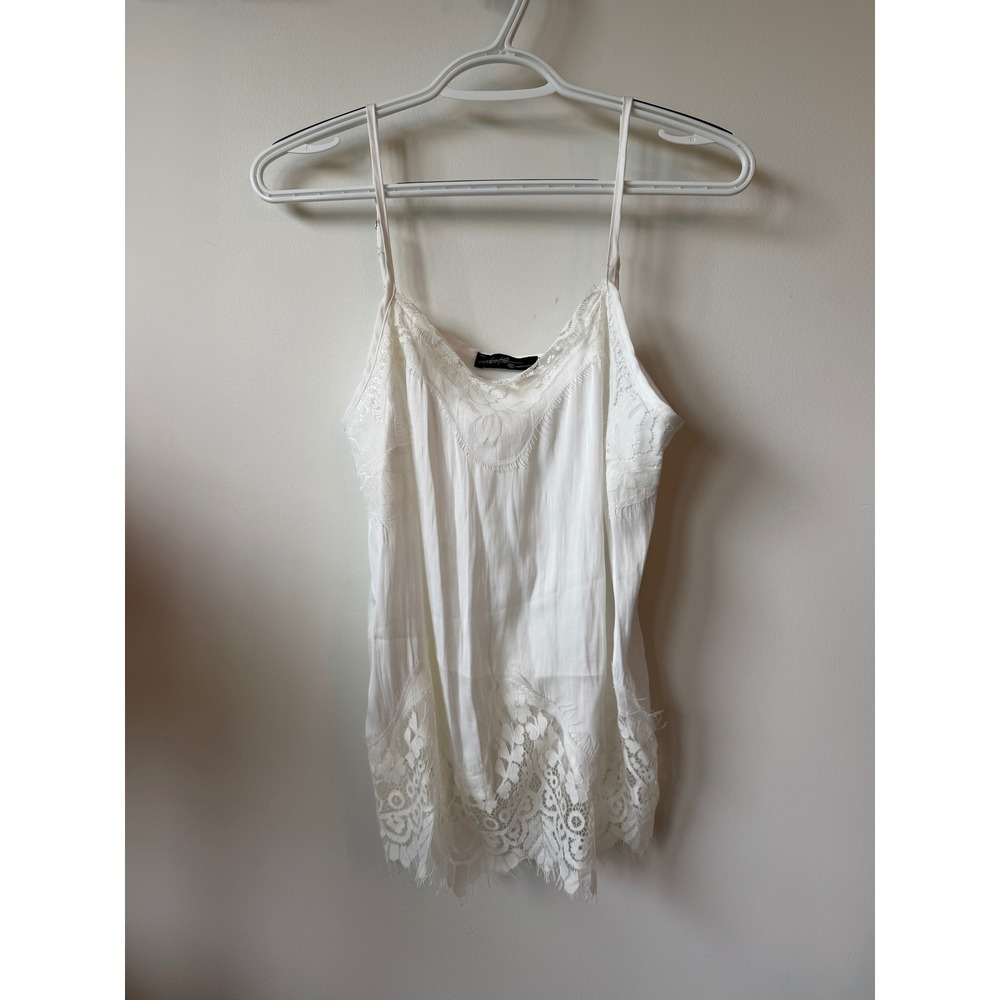 On Twelfth White Eyelash Lace Trim Camisole Adjustable Straps Size M